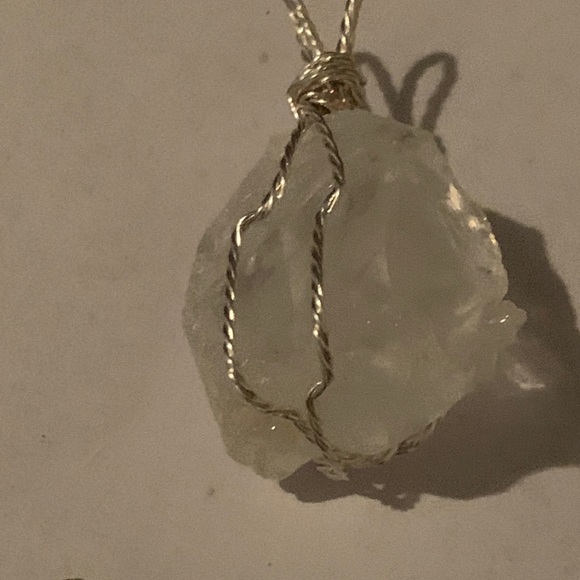 Pendant - Picture 3 of 5